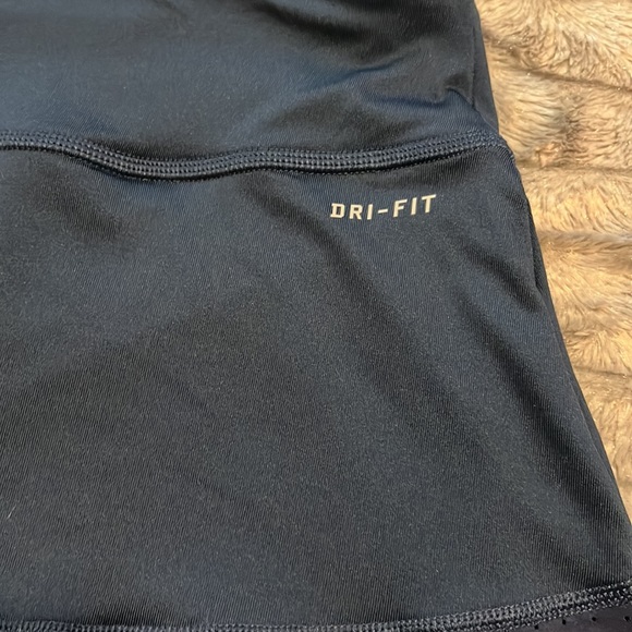 Nike Dri-Fit tennis skirt - Picture 2 of 8